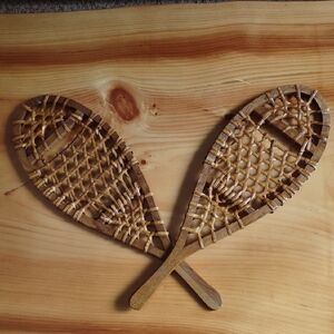 Vintage Style Small Snow Shoes Wall Hanging Decor